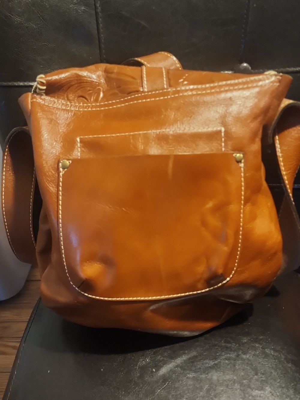 Tooled Leather Tan Crossbody Bag with Whipstitch Trim - Picture 4 of 8